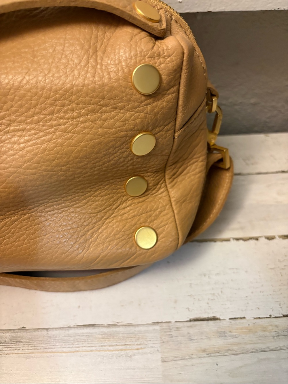 Hammitt Evan Small Crossbody-Toast Tan Leather Brushed Gold Rivets-Pristine - Picture 3 of 16